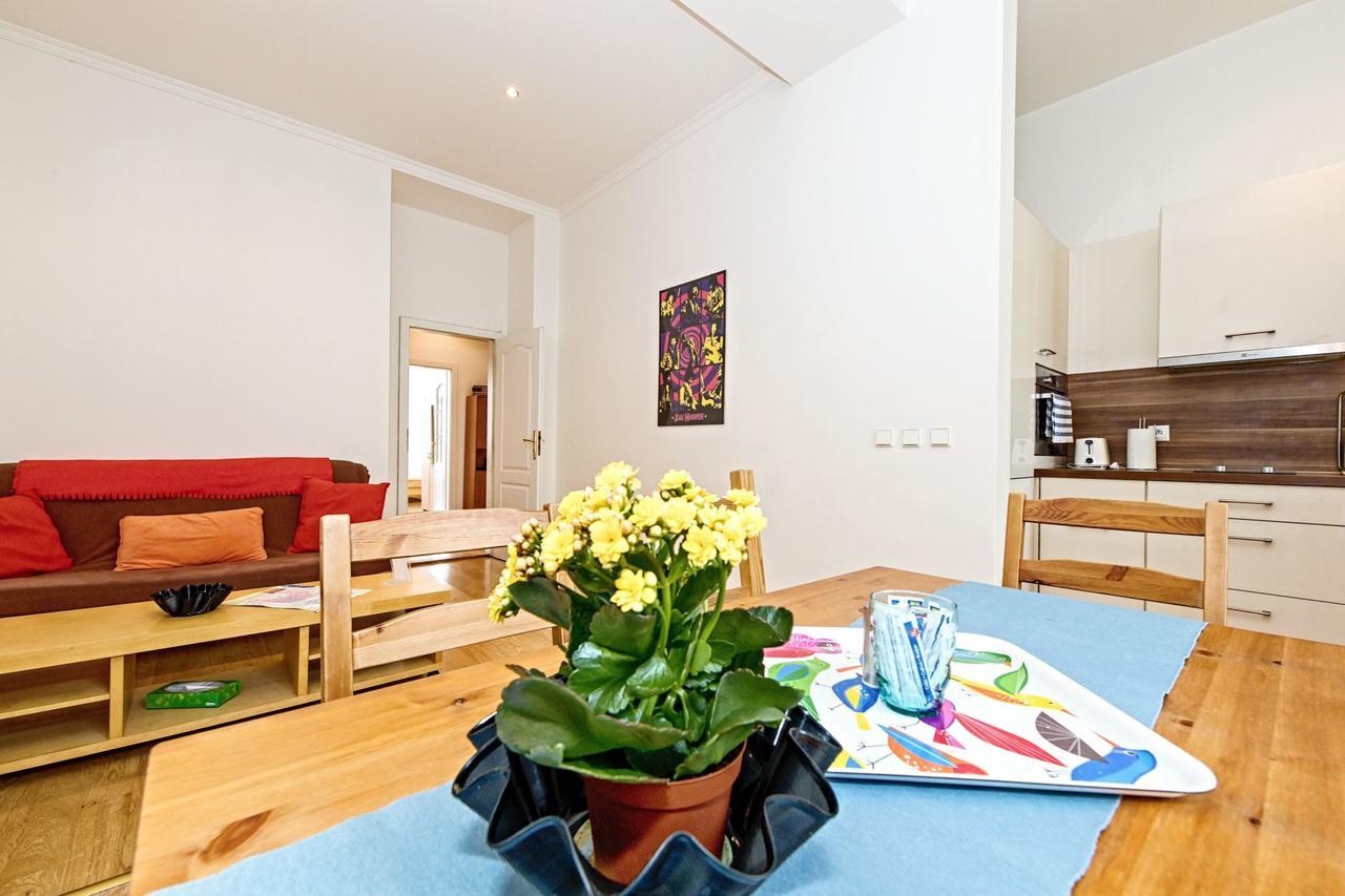 Chill Hill Apartments Prague Ngoại thất bức ảnh