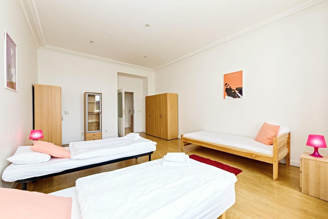 Chill Hill Apartments Prague Ngoại thất bức ảnh